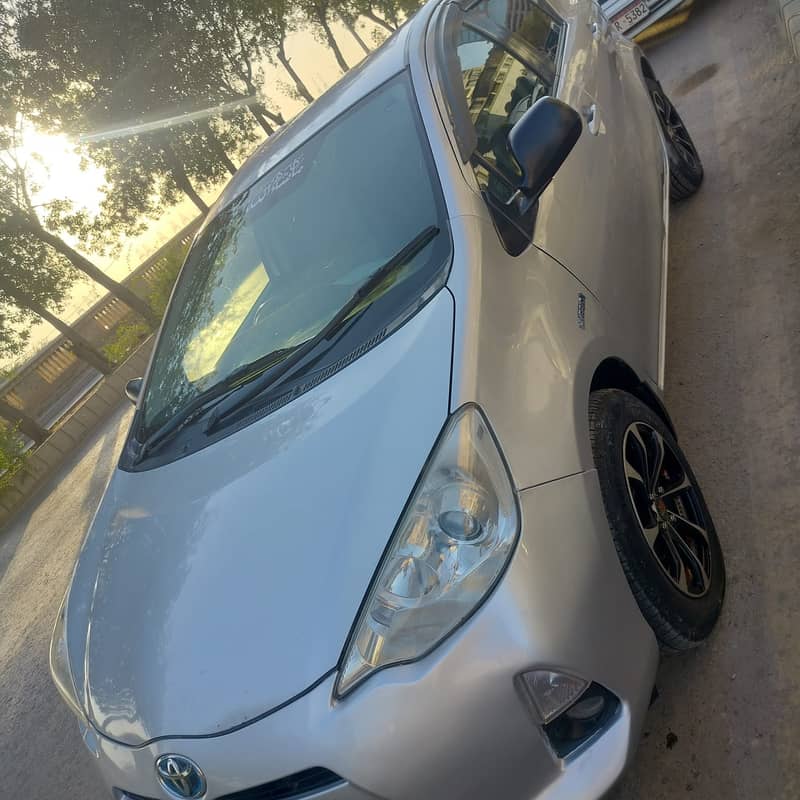 Toyota Aqua S 2014 / 2017 ( Home use car In Good Condition ) 2