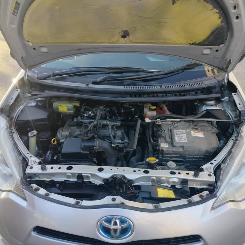 Toyota Aqua S 2014 / 2017 ( Home use car In Good Condition ) 8