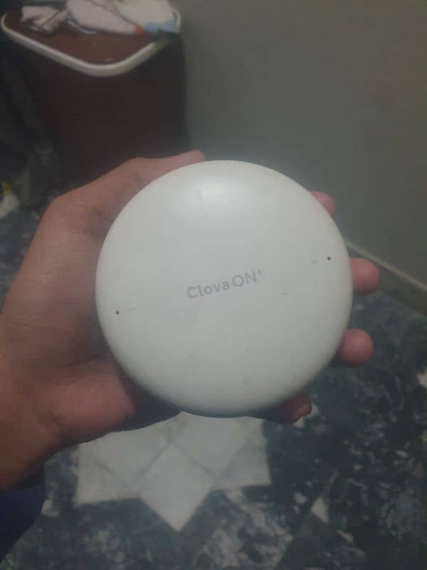 clova on+ ai speaker Bluetooth 0