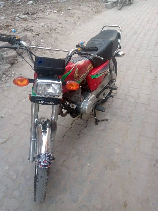 Honda 125 2013 model 03432208733 4