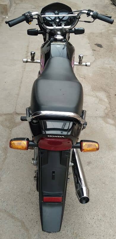 Honda CD 70 dream, 6