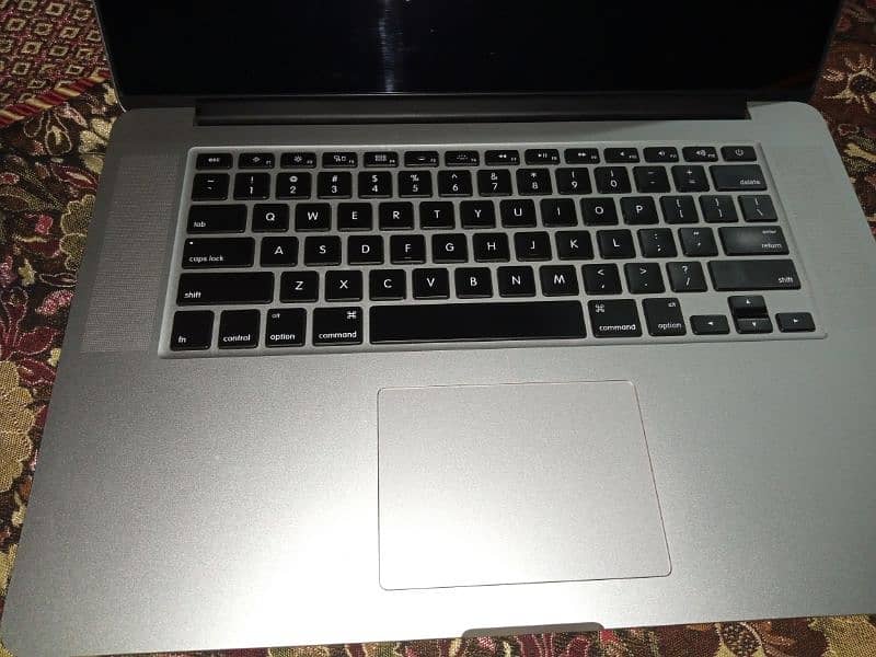 MacBook pro 2015 for sale 4