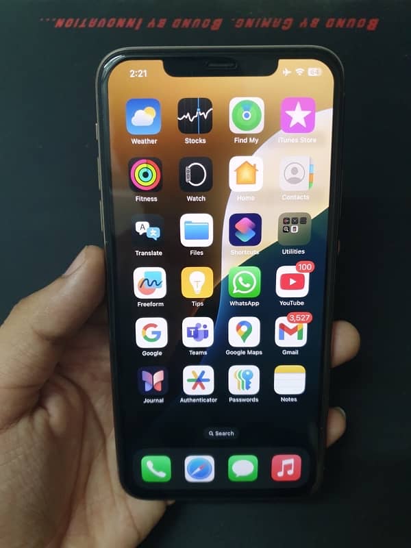 iPhone 11 Pro Max 64gb Non pta 4