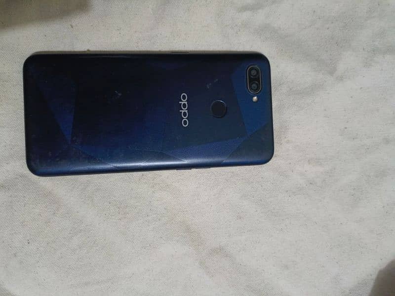 Oppo A12 3 GB Ram 32GB hard with box 6