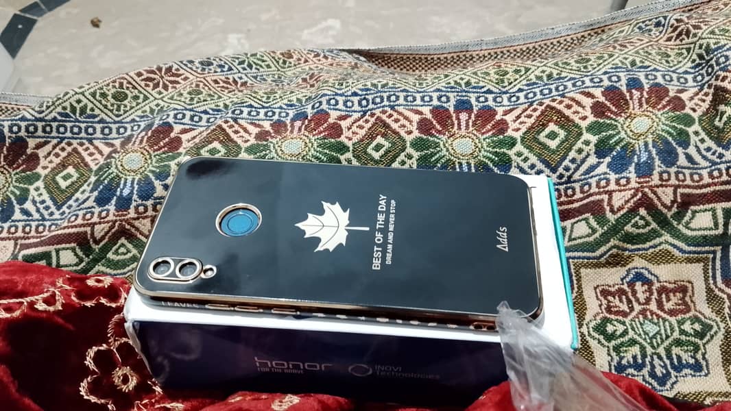 Honor 8X with box, single handed used 7