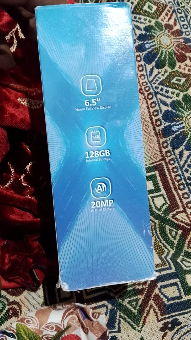 Honor 8X with box, single handed used 9