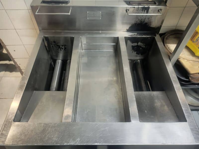 Commercial double tank fryer 0