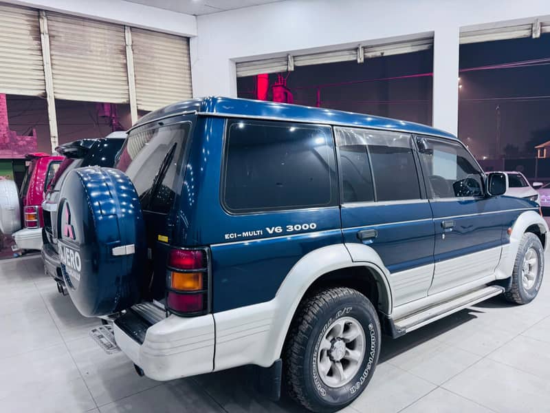 Mitsubishi Pajero 1993 1