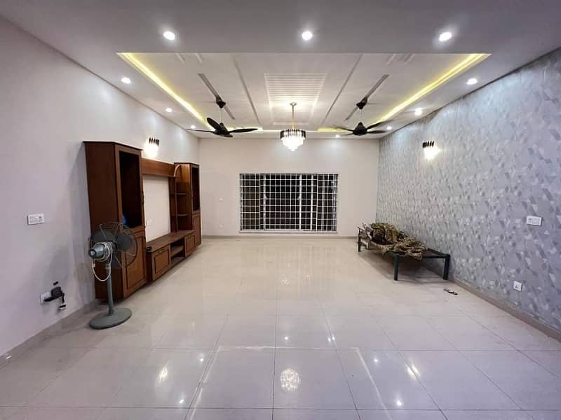 1 Kanal Brand New House For Rent 4