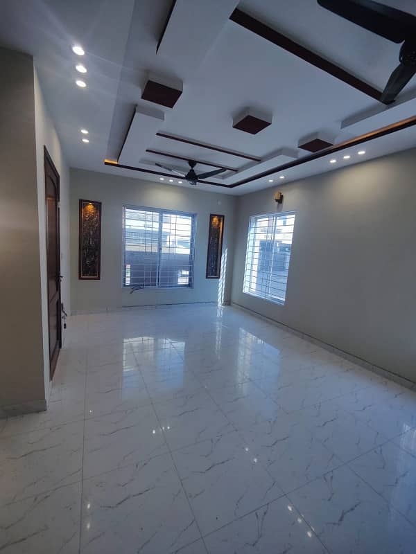 7 Marla Slightly Used House For Sale Ali Block 10