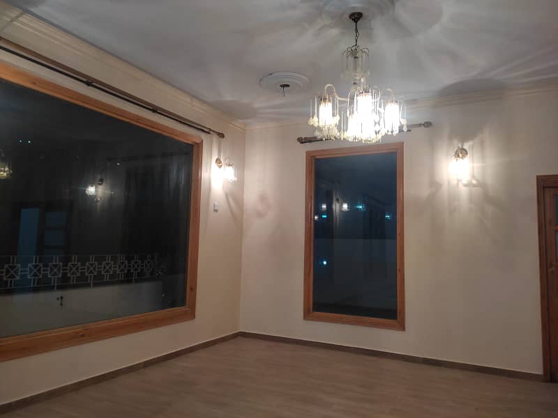 400 Yards Bungalow For Sale in Gulistan e Jauhar block 7 3