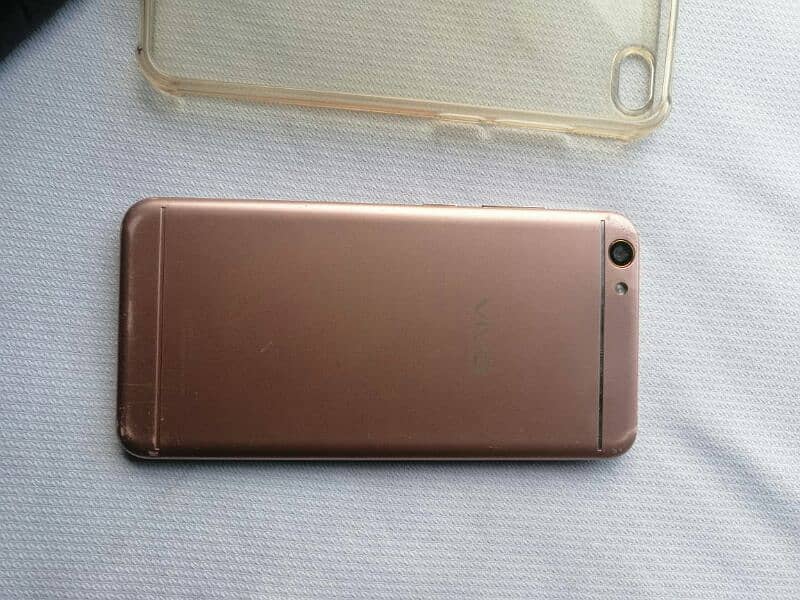 Vivo y66 6gb 128gb all ok  sath box exchange possible 03107664052 2