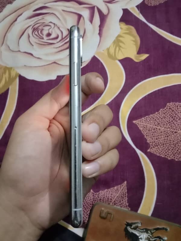 iPhone x 64 gb pta approved 1