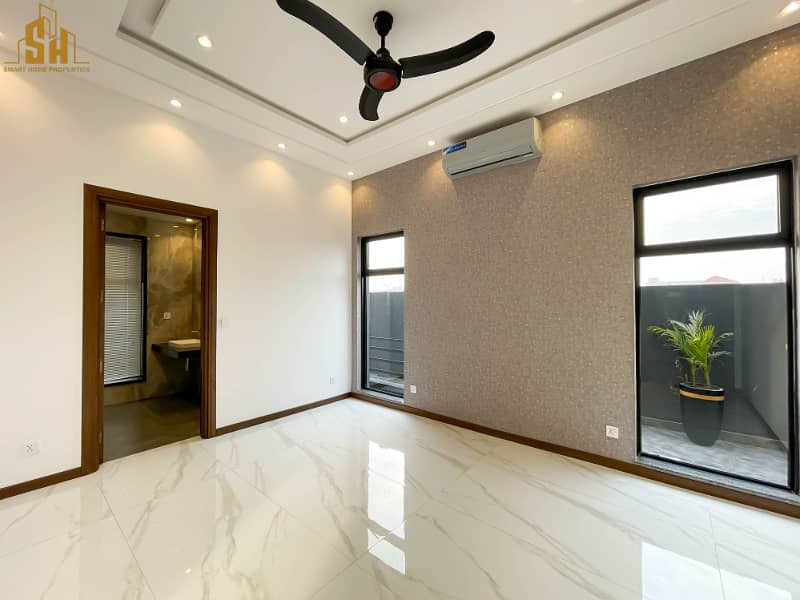 Beautiful Designed Kanal Bungalow With Modern Elevation For Sale Now In DHA Phase 7 14