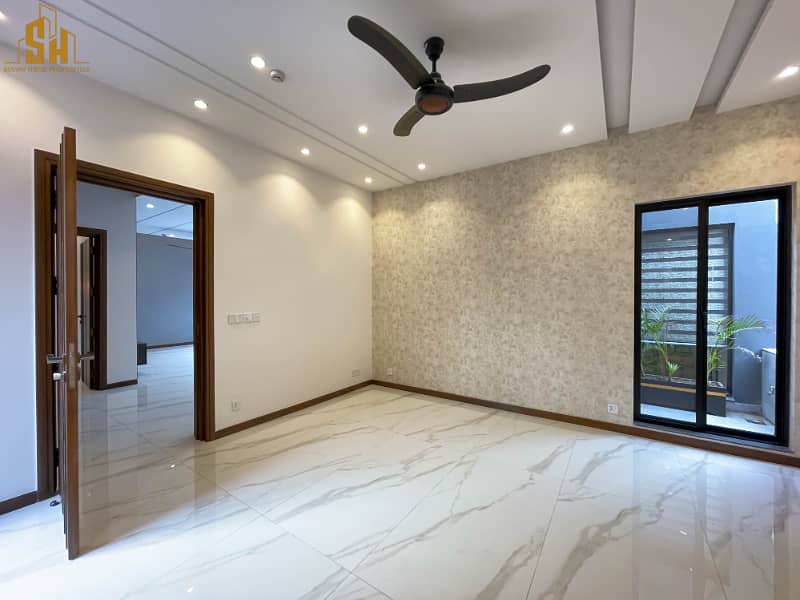 Beautiful Designed Kanal Bungalow With Modern Elevation For Sale Now In DHA Phase 7 27