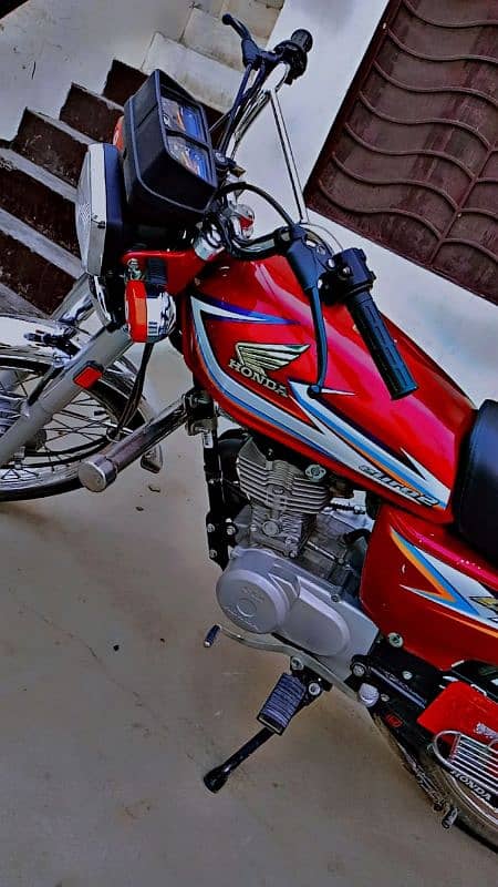 Honda 125 2016 model for sale WhatsApp number 03185729839) 2