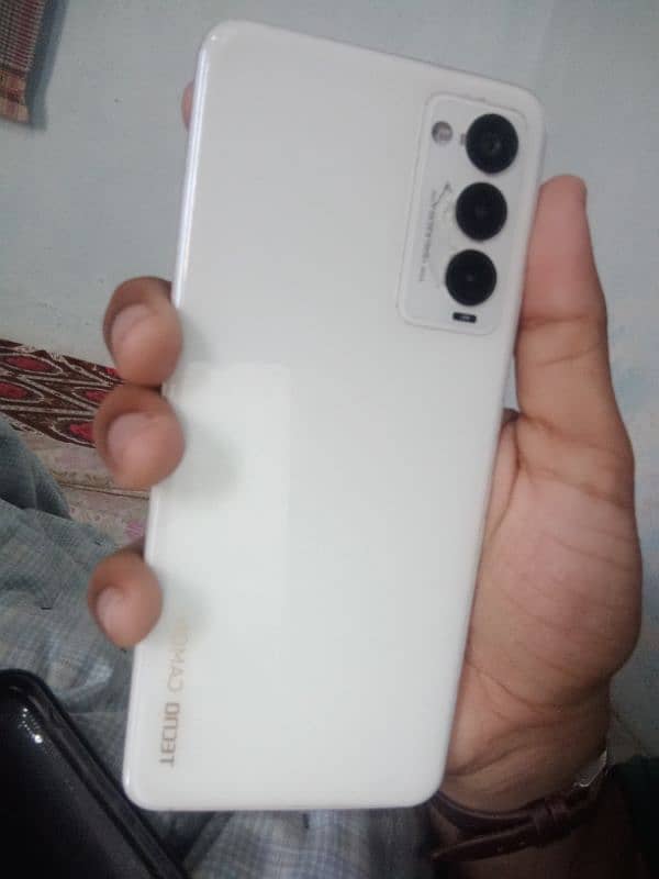 techno camon 18t with box 128gb 2