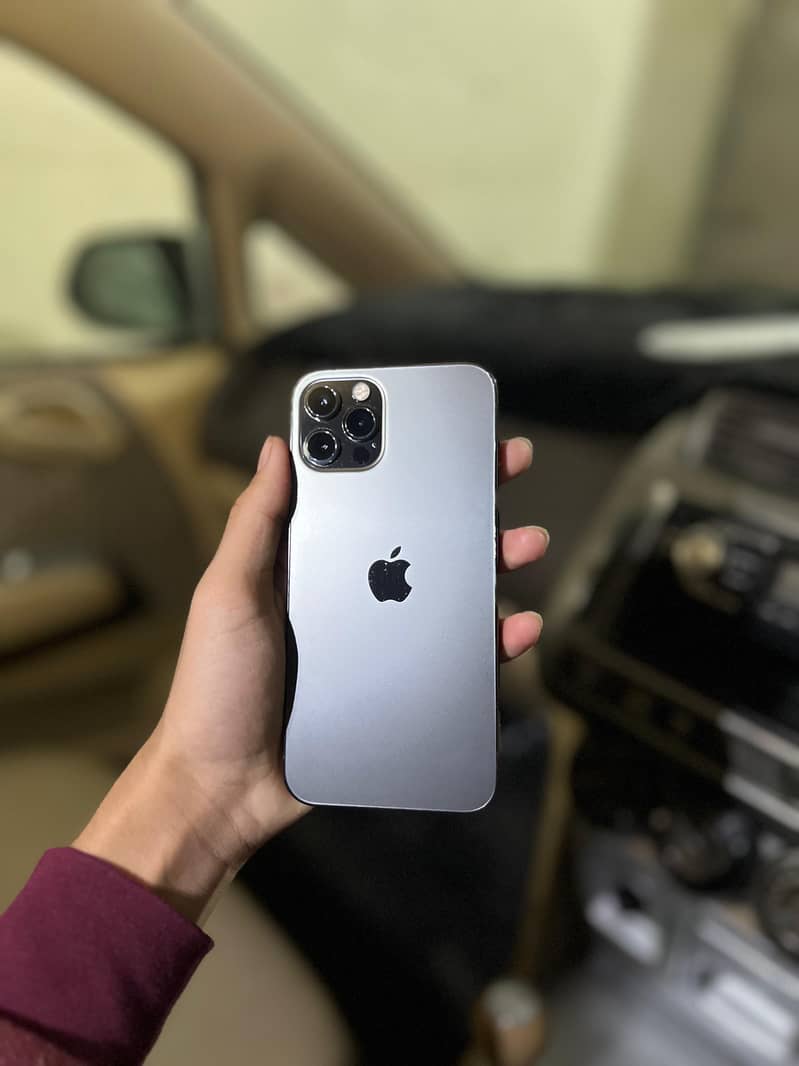 Apple iPhone 12 Pro 2