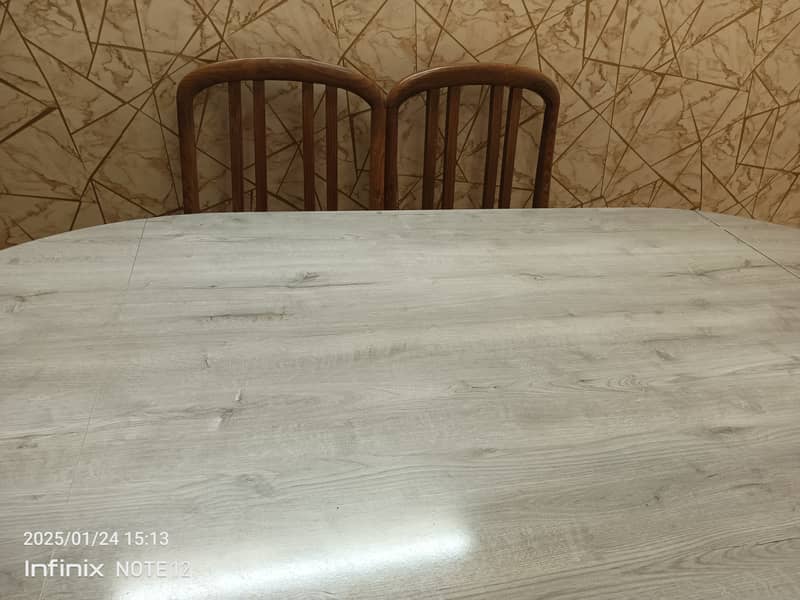 A very strong good quality foldable Dining Table with 6 chairs 2