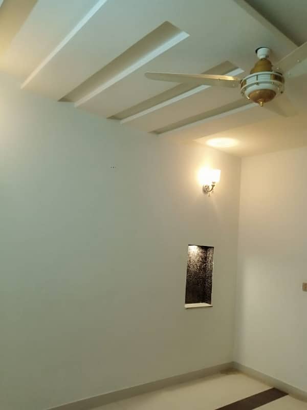 10 Marla VIP Full House For Rent In Pcsir Phase To Near Ucp Yasir Borast 2