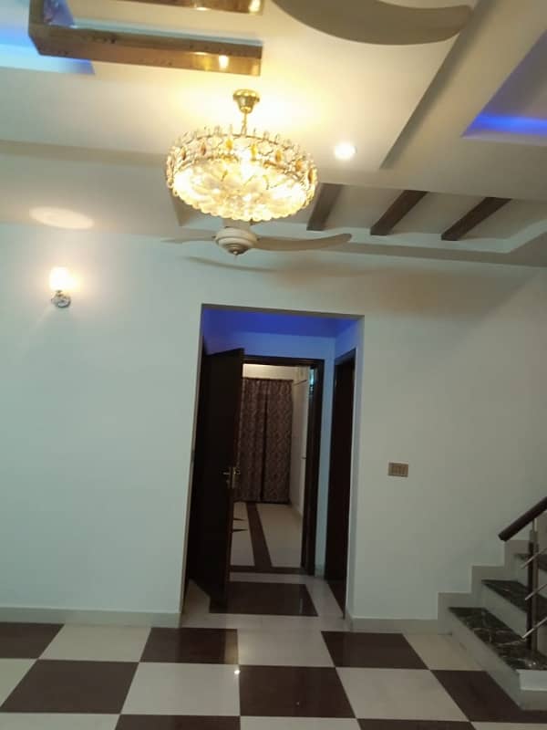 10 Marla VIP Full House For Rent In Pcsir Phase To Near Ucp Yasir Borast 11