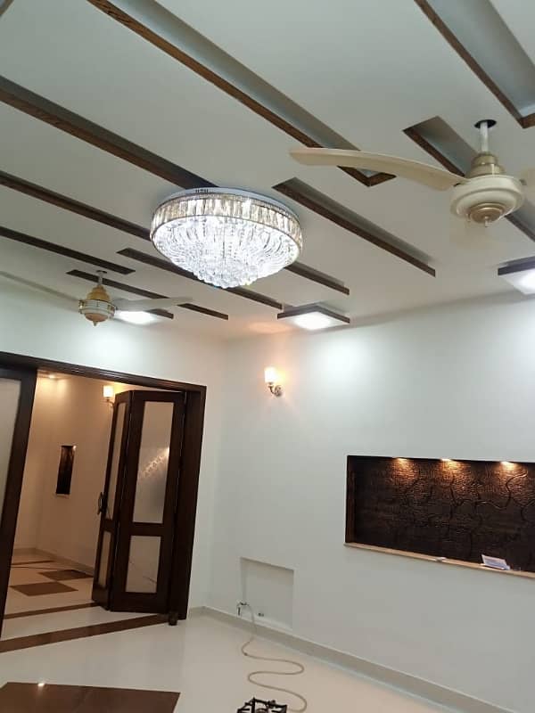 10 Marla VIP Full House For Rent In Pcsir Phase To Near Ucp Yasir Borast 19