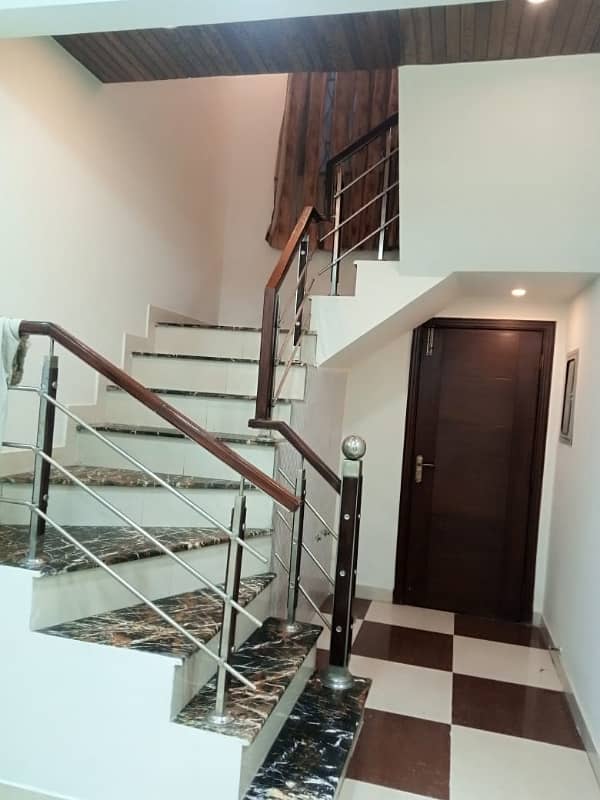 10 Marla VIP Full House For Rent In Pcsir Phase To Near Ucp Yasir Borast 28