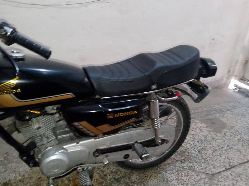 Honda 125 good condition for sale 7