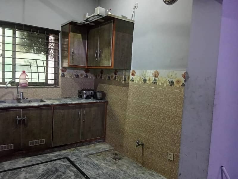 UPPER PORTION OF 10 MARLA LIKE A NEW CONDITION EXCELLENT GOOD HOUSE FOR RENT IN OVERSEAS A BLOCK BAHRIA TOWN LAHORE 2