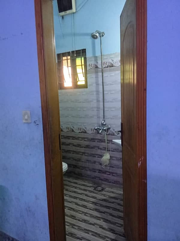 UPPER PORTION OF 10 MARLA LIKE A NEW CONDITION EXCELLENT GOOD HOUSE FOR RENT IN OVERSEAS A BLOCK BAHRIA TOWN LAHORE 16