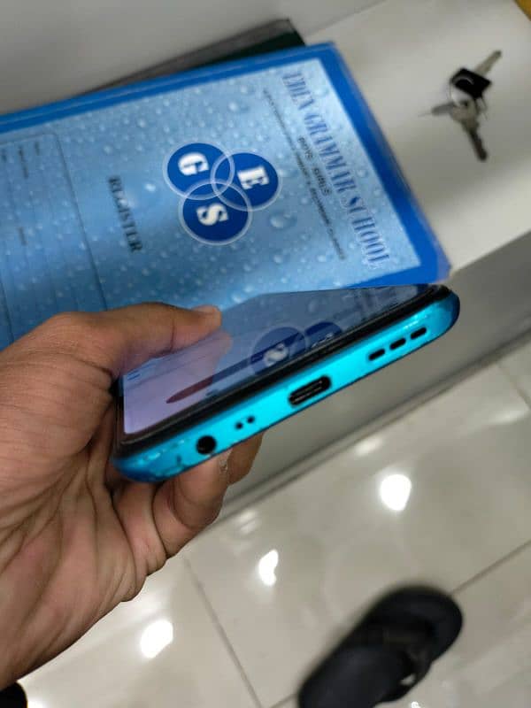 UREGNT SELL REDMI 9 32/3 SEALD PHONE GLASS 3