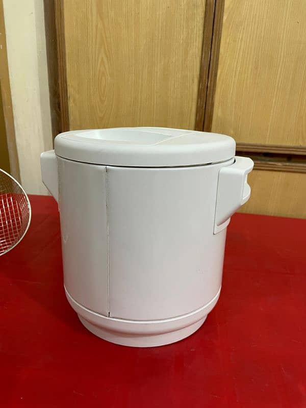 General Electric 2.0 Litre ElectricDeepFryer, Imported 10