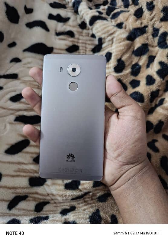 Huawei mate 8 for sale all okay condition 10by10 1