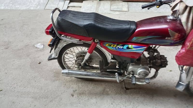 condition 10 by9 2024 model  9500 chali howi hai 0