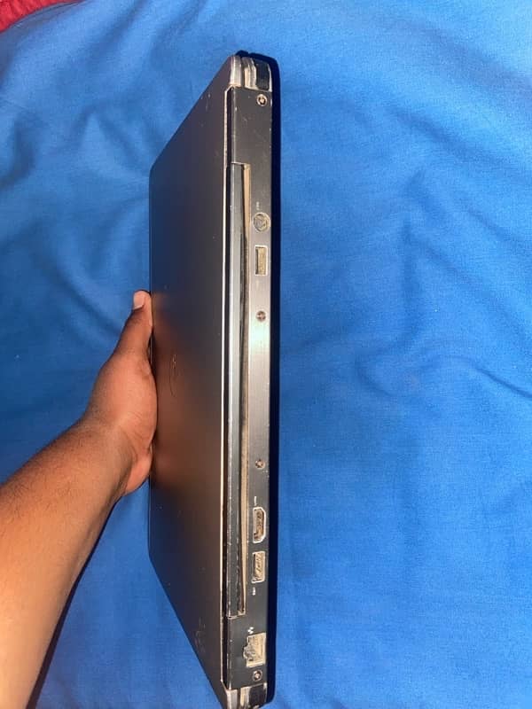 laptop urgent for sell dell 7240 7