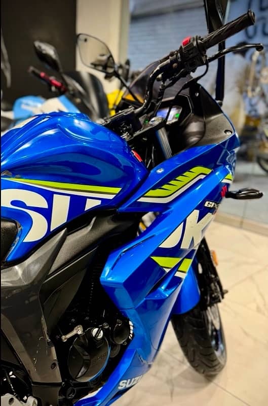 Suzuki Gixxer 150 EFI Heavy bike 6