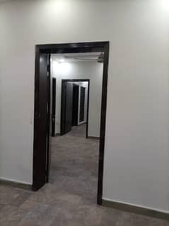 10 MARLA EXCELLENT CONDITION GOOD UPPER PORTION HOUSE FOR RENT IN BABAR BLOCK BAHRIA TOWN LAHORE