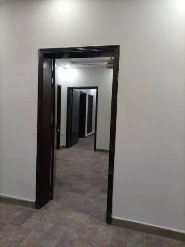 10 MARLA EXCELLENT CONDITION GOOD UPPER PORTION HOUSE FOR RENT IN BABAR BLOCK BAHRIA TOWN LAHORE 0