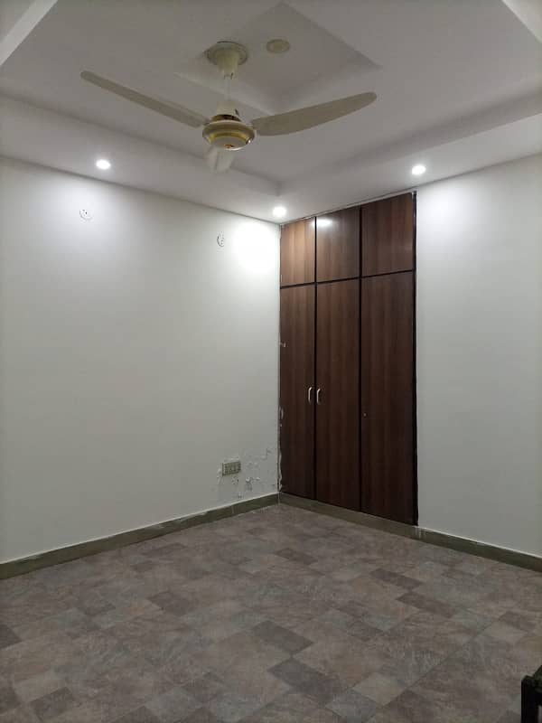 10 MARLA EXCELLENT CONDITION GOOD UPPER PORTION HOUSE FOR RENT IN BABAR BLOCK BAHRIA TOWN LAHORE 9