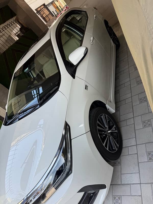 Toyota Corolla Altis Grande 2019 4