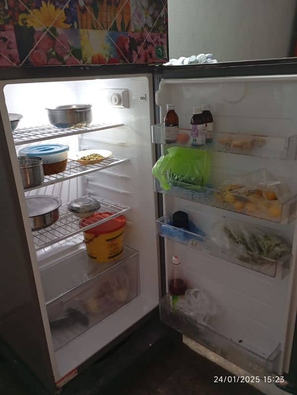 Full size Refrigerator in Mint Condition. Rs 80000 2