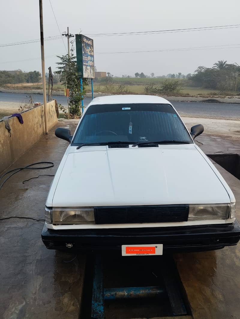 Nissan Sunny 1989 1