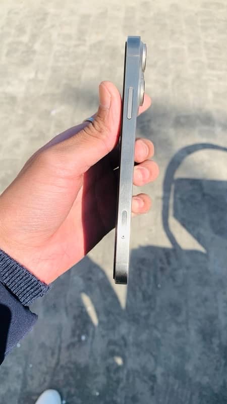 iPhone Xr Converted to iPhone 15pro (128GB, Dual PTA, Physical & eSIM) 3