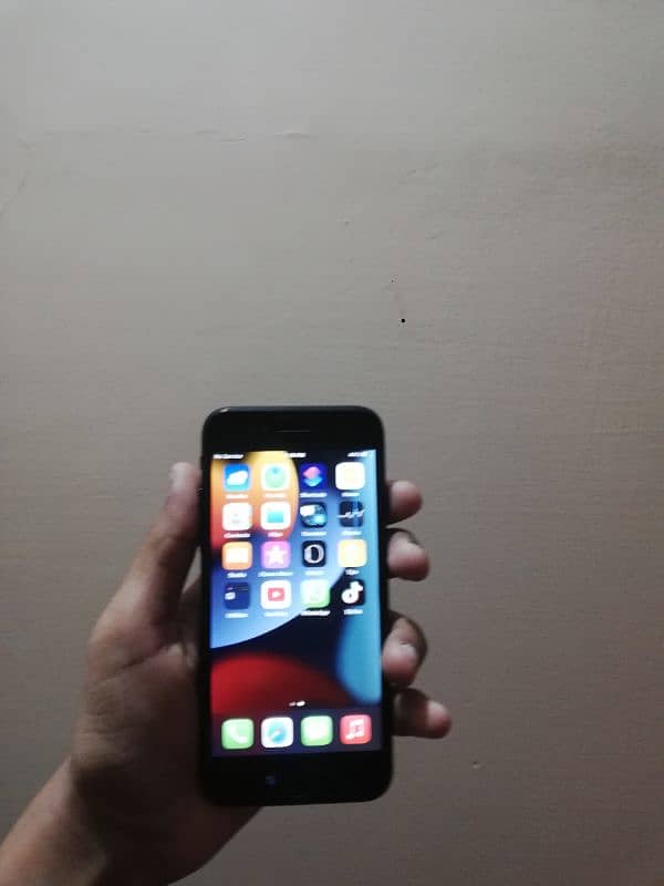 Apple Iphone Model 7 128 Gb Urgent Sale Plz Call 0302-2512769 2