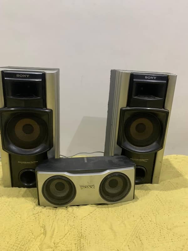 SONY ORGINAL HOME THEATRE 09/10 CONDITION 5