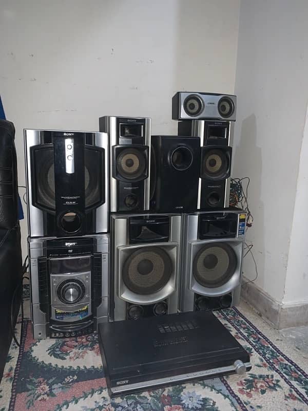 SONY ORGINAL HOME THEATRE 09/10 CONDITION 6