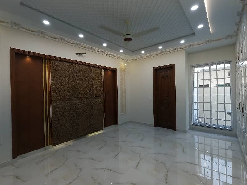 Reserve A Centrally Located Prime Location House Of 1 Kanal In Wapda Town Phase 1 Block E1 32