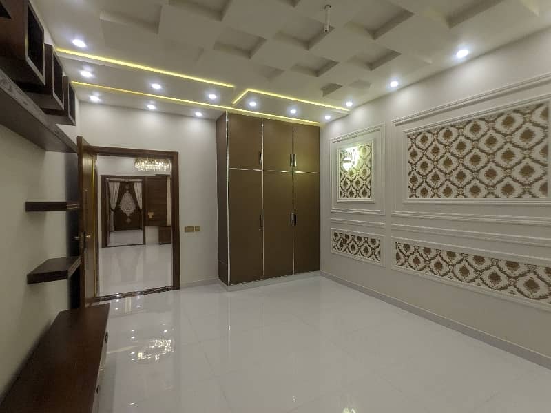 10 MARLA Vip Brand New Luxury Modern Style Double Storey Stylish House Available For Sale In OPF Society Lahore By Fast Property Services Lahore. 40