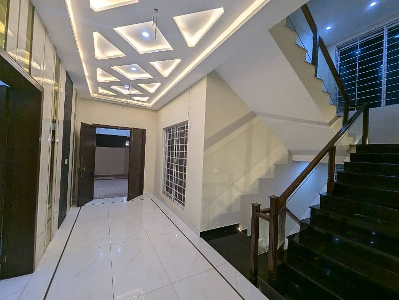 1 KANAL BRAND New Luxury Spanish Style Double Storey Stylish House Available For Sale In Punjab Employee Cooperative Society Phase 1 Near Pia Lahore. 28