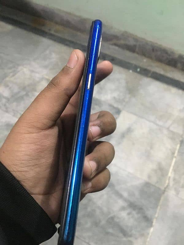 realme3 4/64 is number pr rabta krein 030100/15452 5